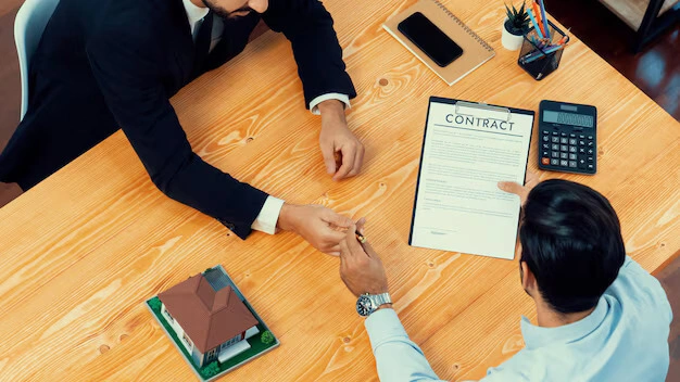 Moving Forward with Confidence with the Support of a Mediator Buxton