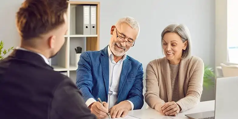 Why Are More Divorcing Couples Choosing Mediation Buxton?